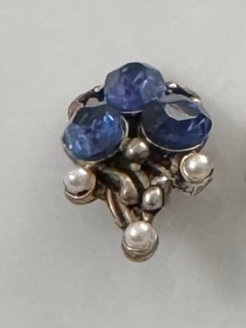 Vintage Sapphire Blue Rhinestone Faux Pearl Clip-On Earrings Silver Tone